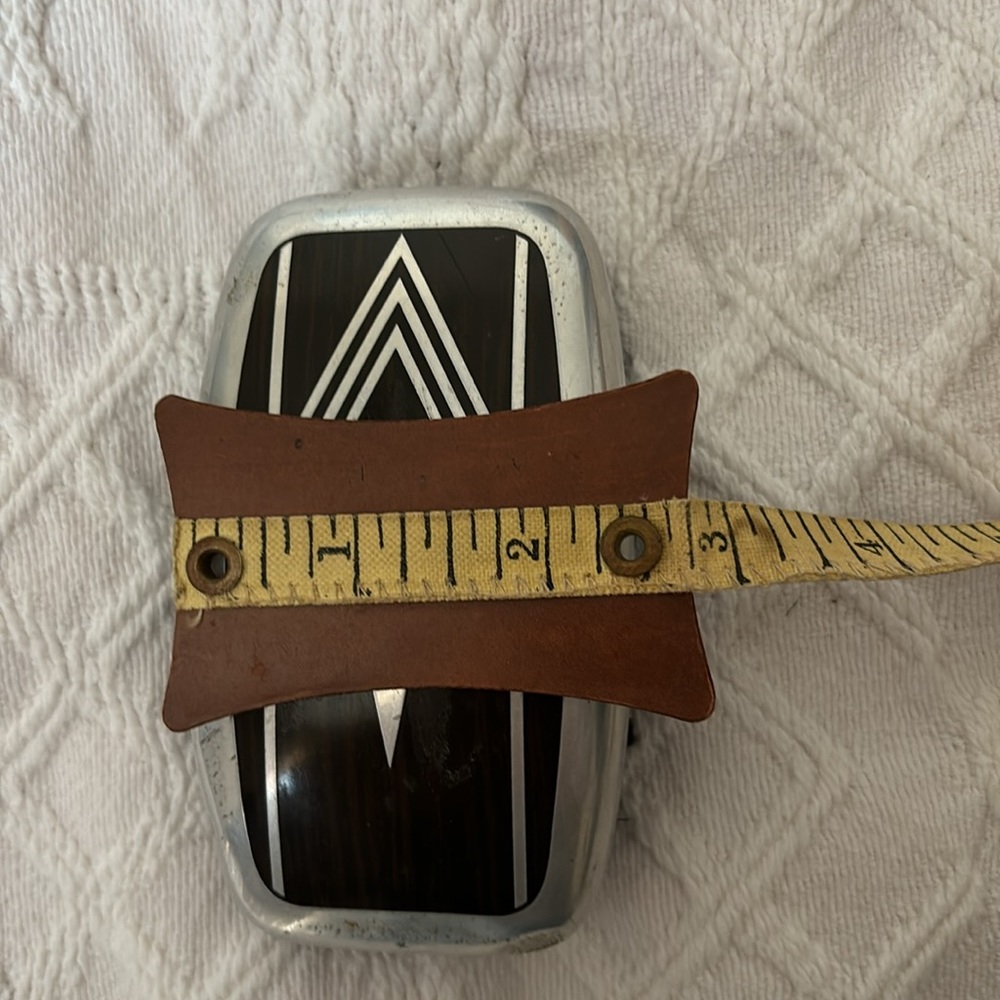 Vintage Art Deco silver tone and faux wood grain inlay look clothes brush - Picture 8 of 8